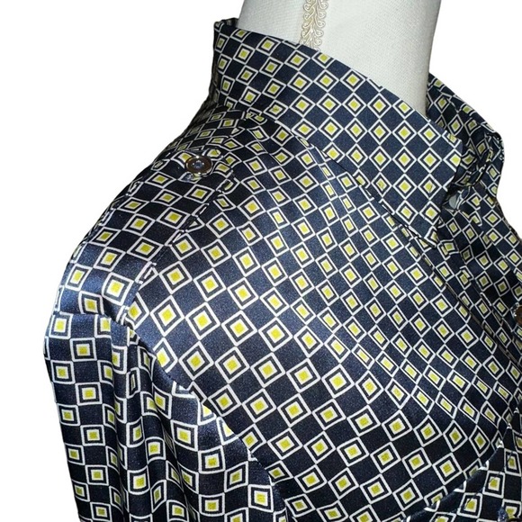 Jones New York - Signature Button Down Blouse w/lapel, blue + lime green, Large - Picture 5 of 10